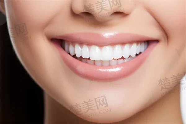 福州东南口腔医院设备是否先进?医院的设备相当现代化,功能强大且非常可靠。