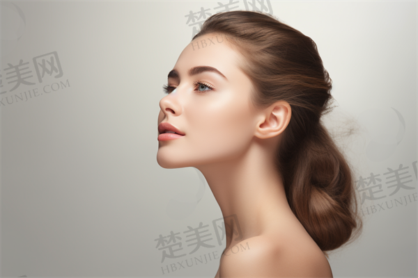 一、德伦口腔种牙费用的影响因素