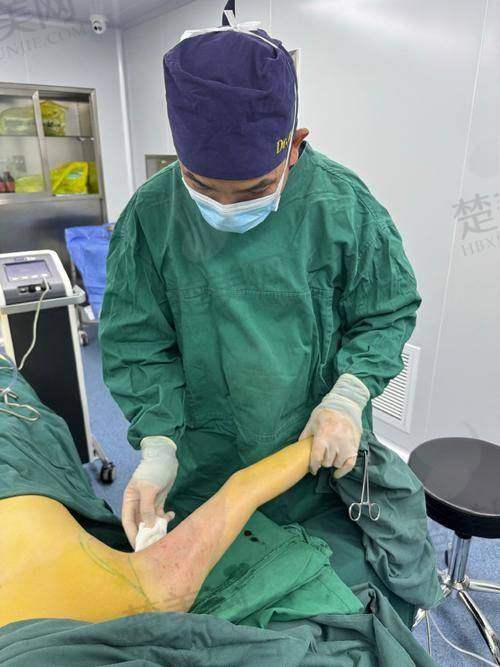 二、赵希军吸脂的中高端定位依据